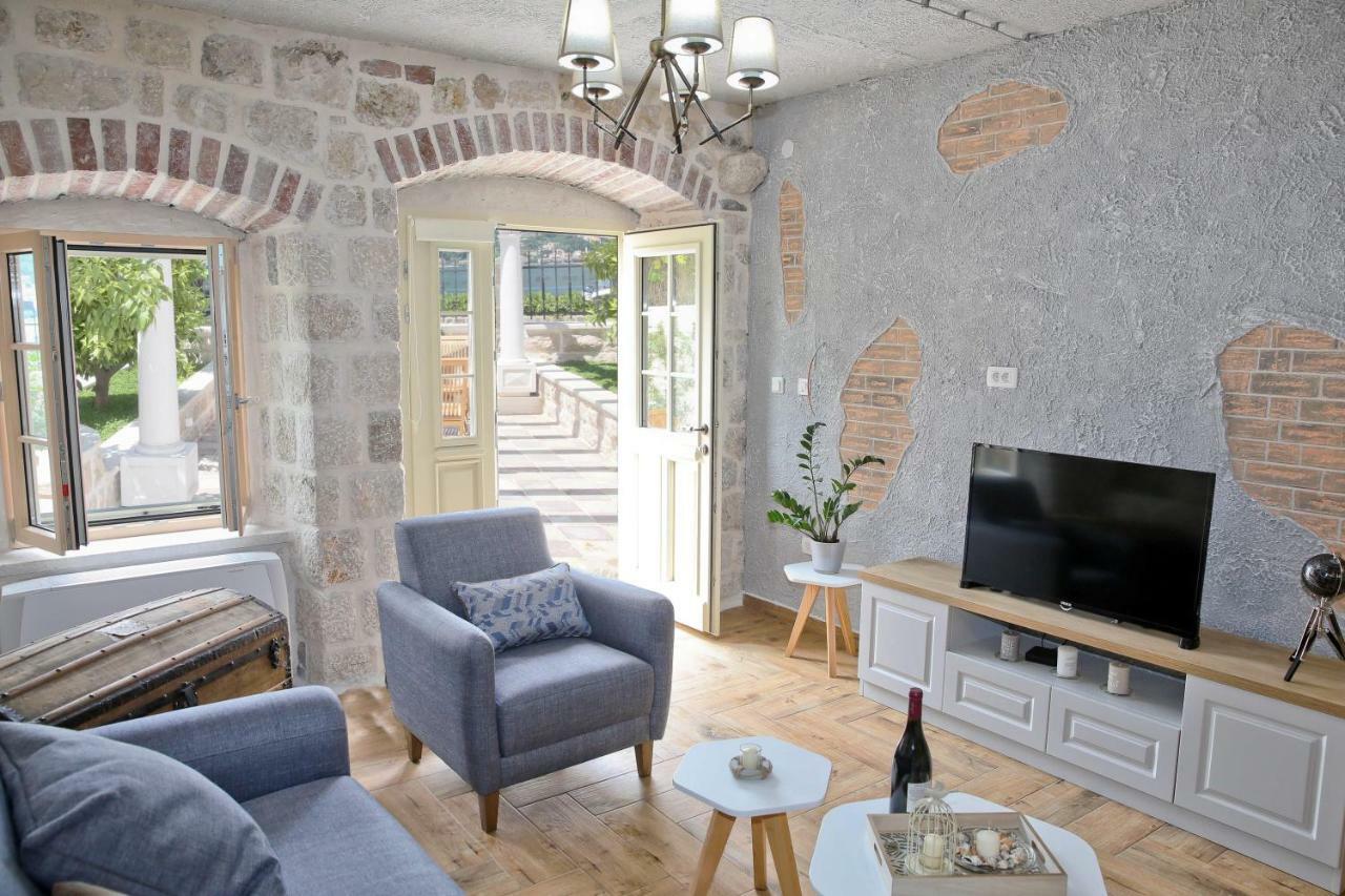 Vila Maestral Kotor Phòng bức ảnh